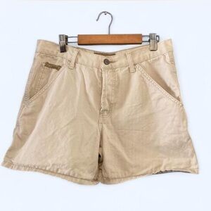 L.e.i Vintage mid-rise white cargo shorts.